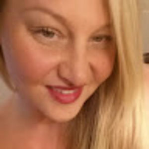 Meet your Posher, Janelle